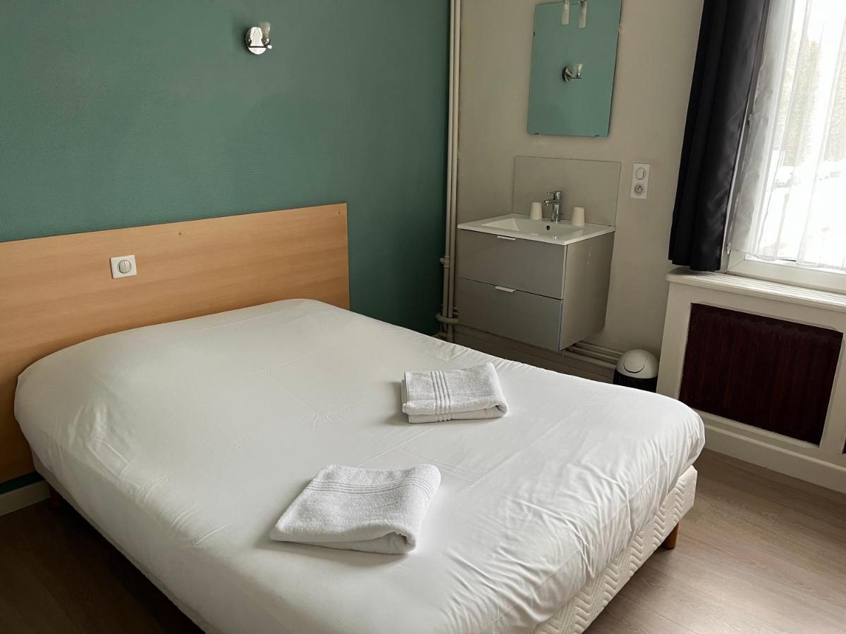 Hotel Aux Bons Amis Remeš Exteriér fotografie