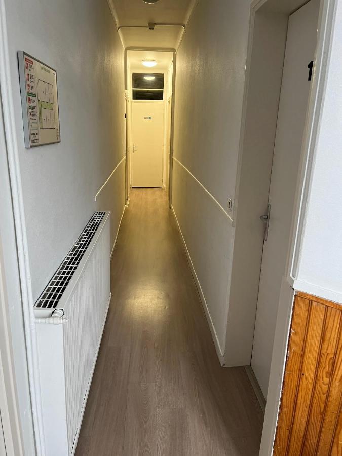 Hotel Aux Bons Amis Remeš Exteriér fotografie