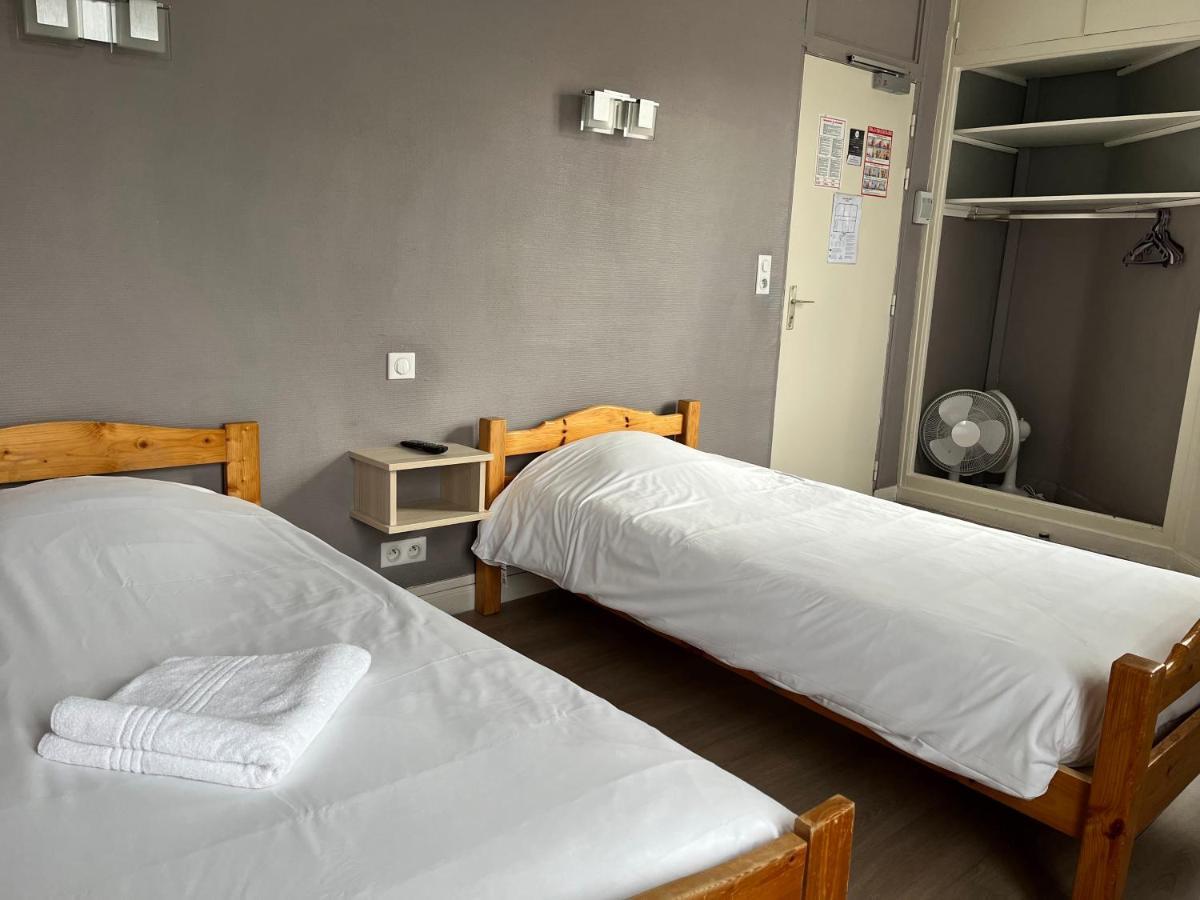 Hotel Aux Bons Amis Remeš Exteriér fotografie